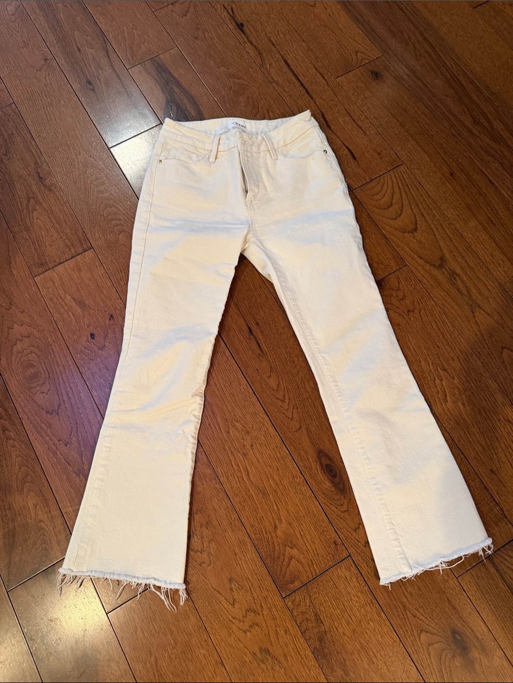 FRAME Women’s Cream Flare Jeans – Casual Frayed Hem